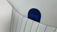 MINI Cooper 160kW SE Classic [Level 2] 54kWh 3dr Auto Electric Hatchback